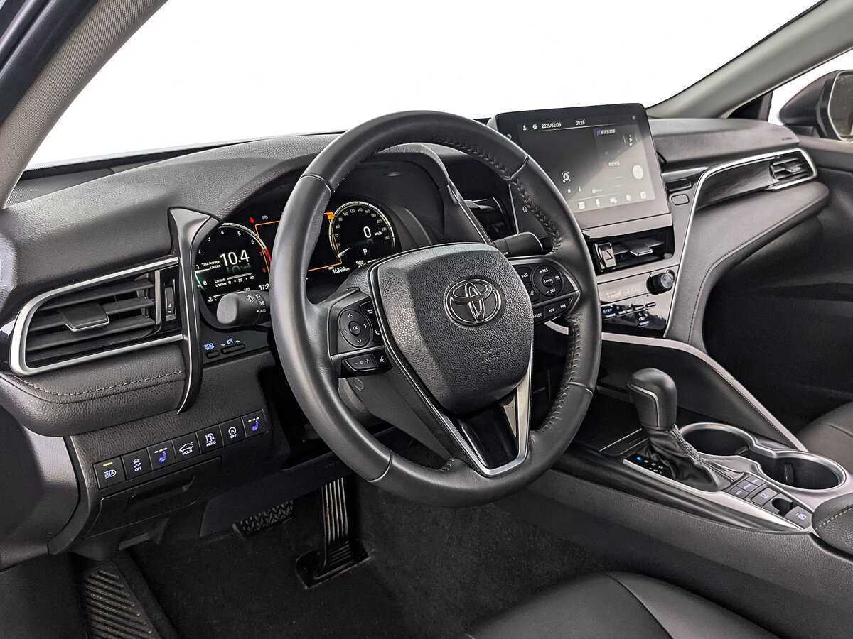 Toyota Camry, 2023 Фото №15