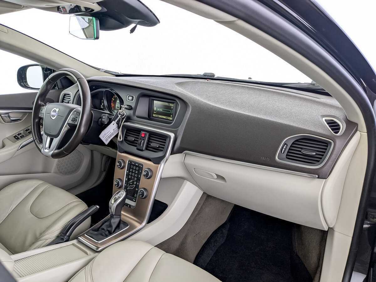 Volvo V40, 2013 Фото №11