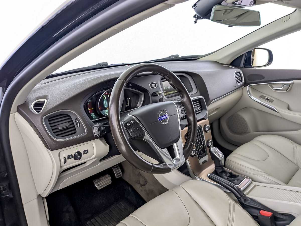 Volvo V40, 2013 Фото №16