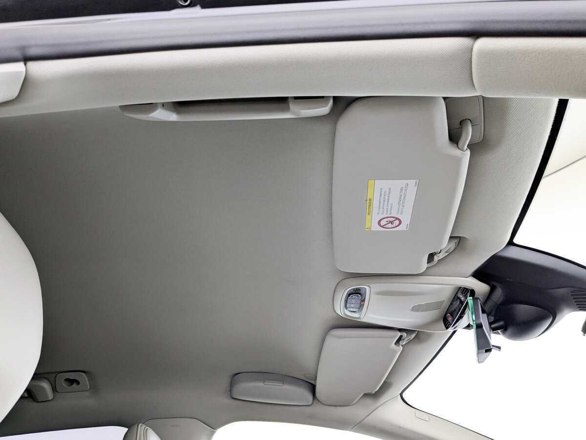 Volvo V40, 2013 Фото №22