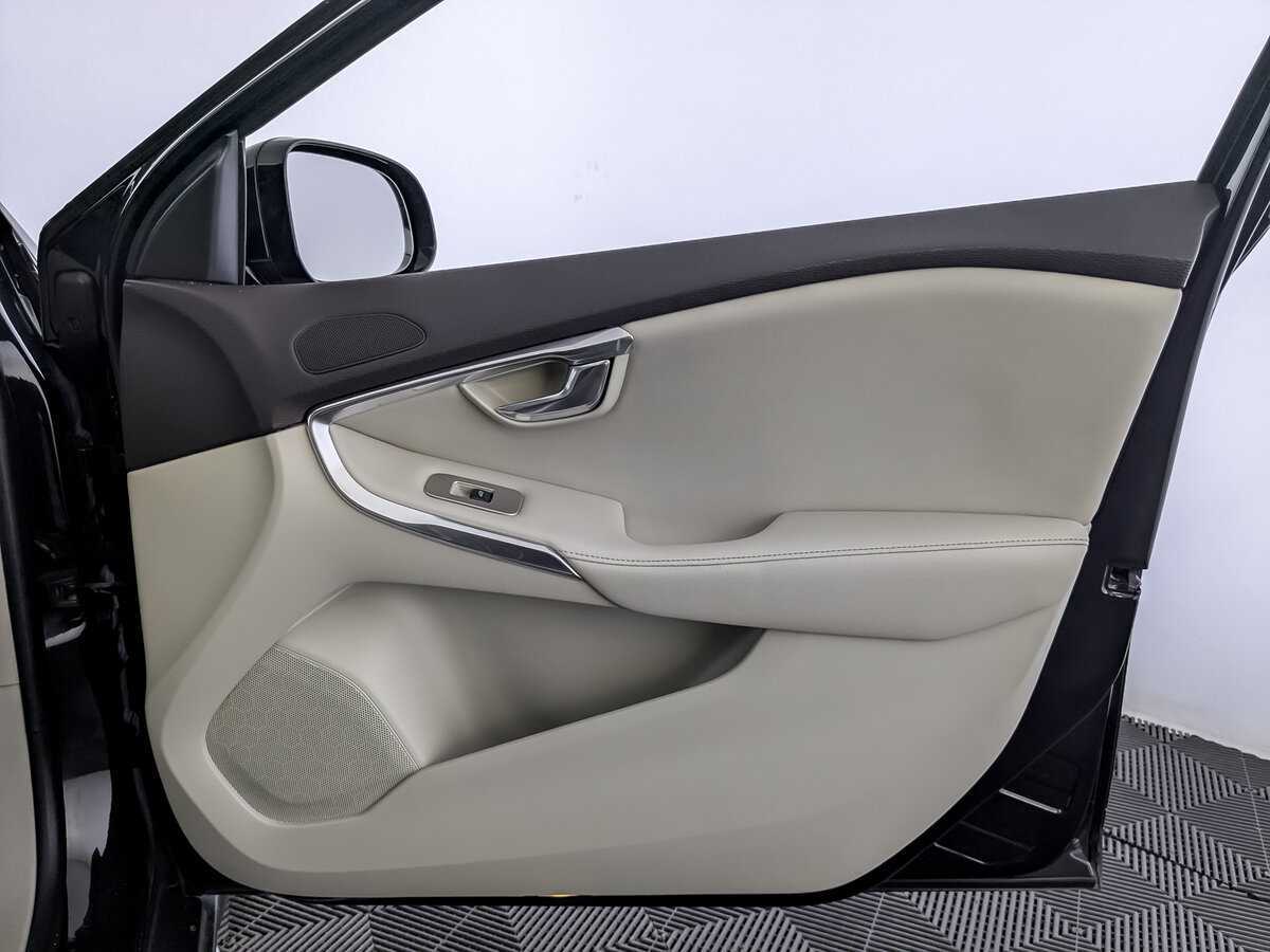 Volvo V40, 2013 Фото №24