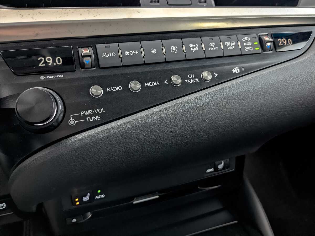 Lexus ES 250, 2020 Фото №21