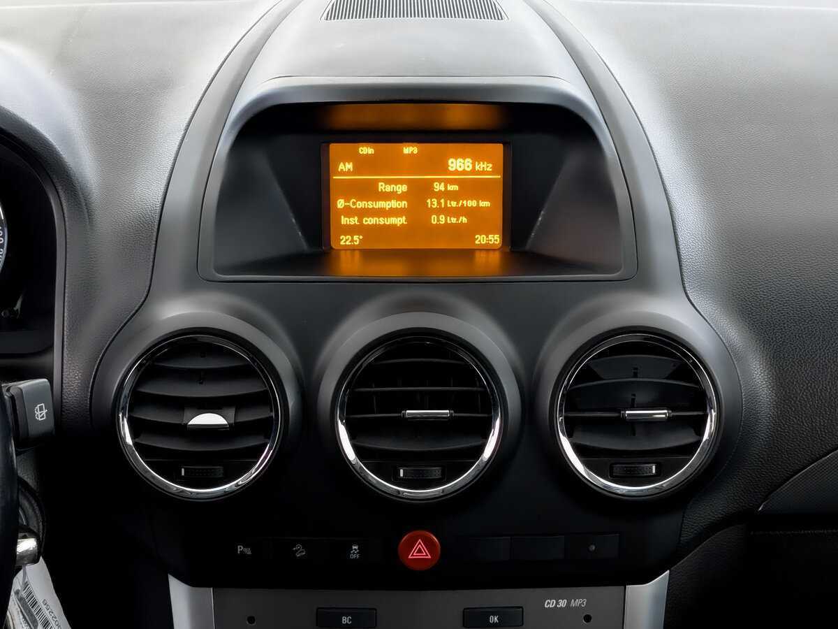 Opel Antara, 2012 Фото №15