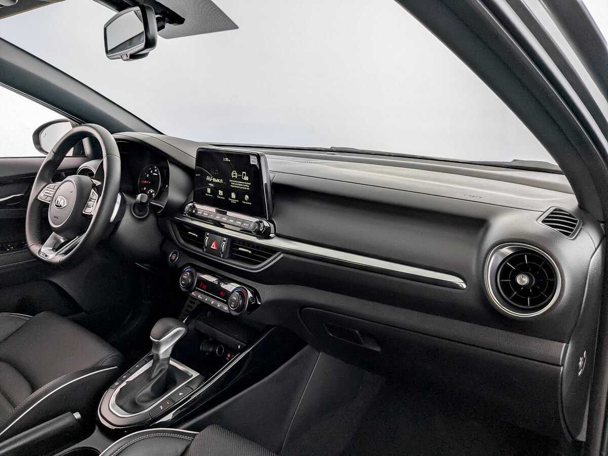 Kia Cerato, 2022 Фото №11