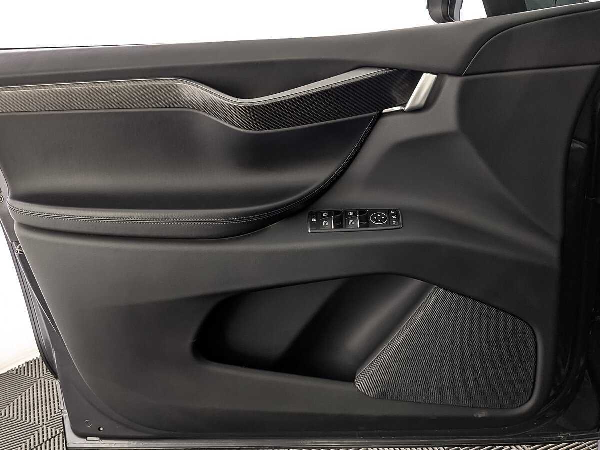Tesla Model X Performance, 2020 Фото №16