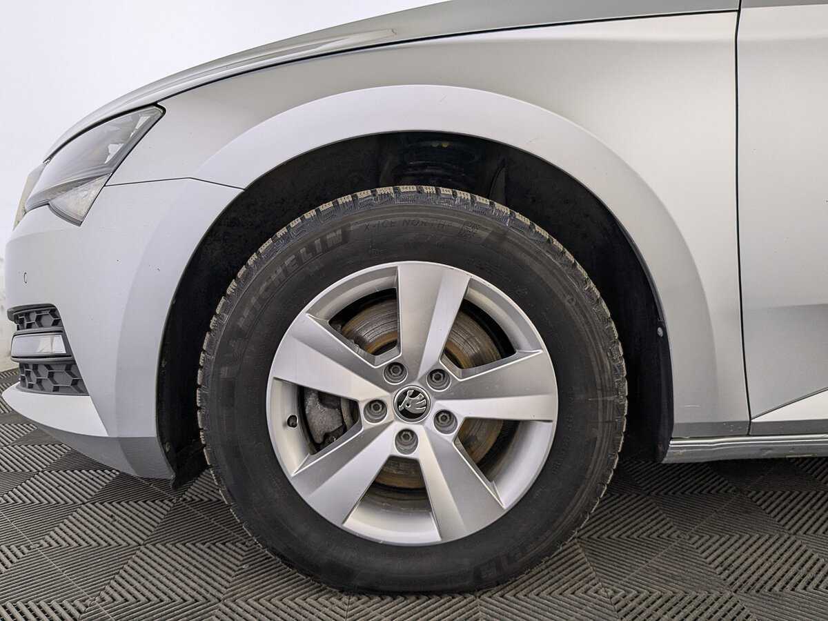 Skoda Superb, 2021 Фото №11