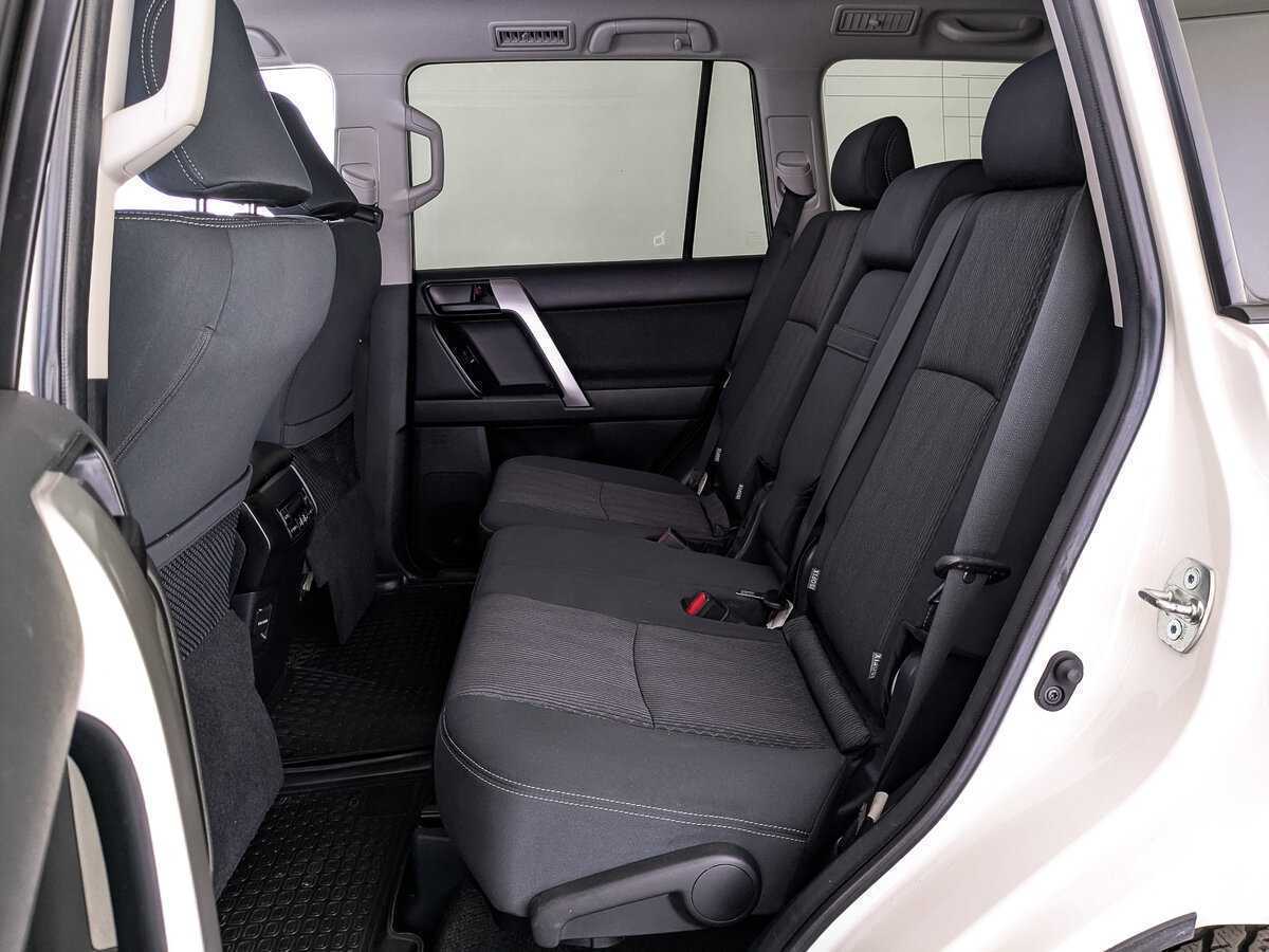 Toyota Land Cruiser Prado, 2021 Фото №16