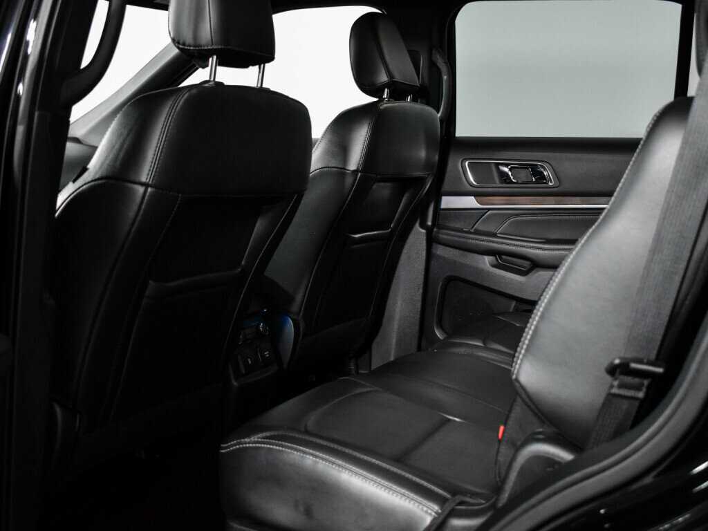 Ford Explorer, 2019 Фото №10