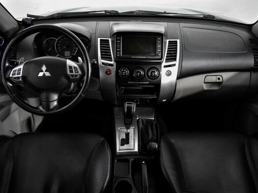 Mitsubishi Pajero Sport, 2010 Фото №15