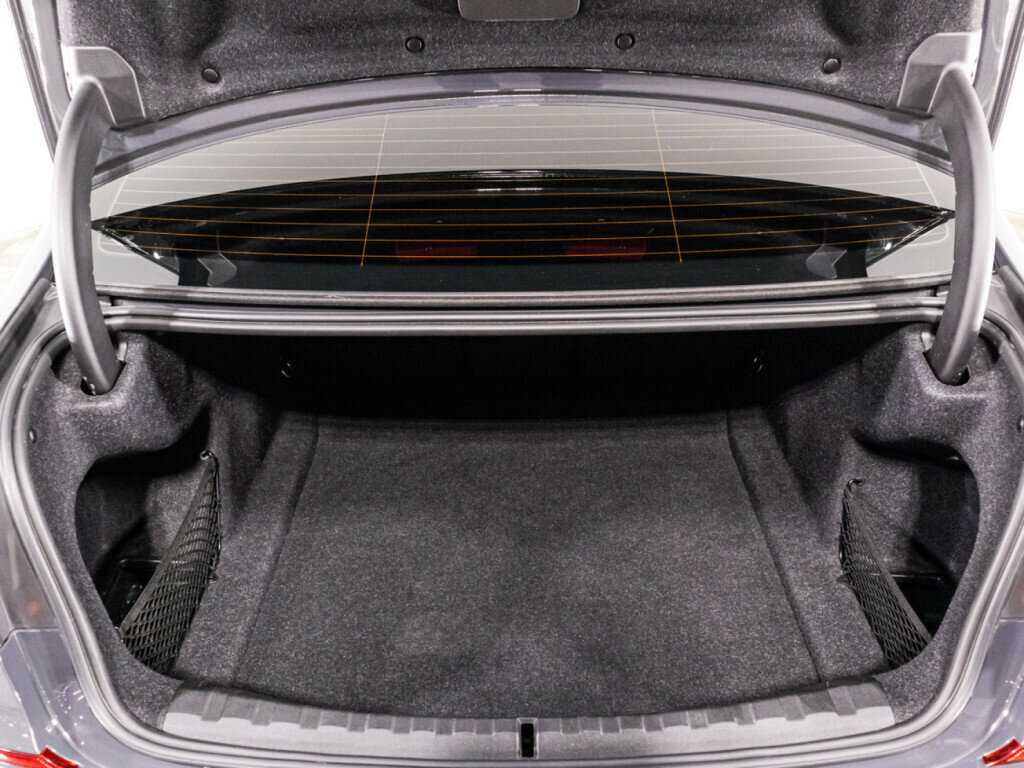 BMW 3 серии 330i, 2019 Фото №15