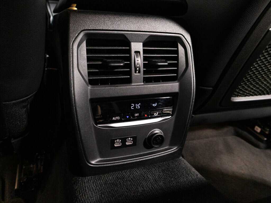 BMW 3 серии 330i, 2019 Фото №22