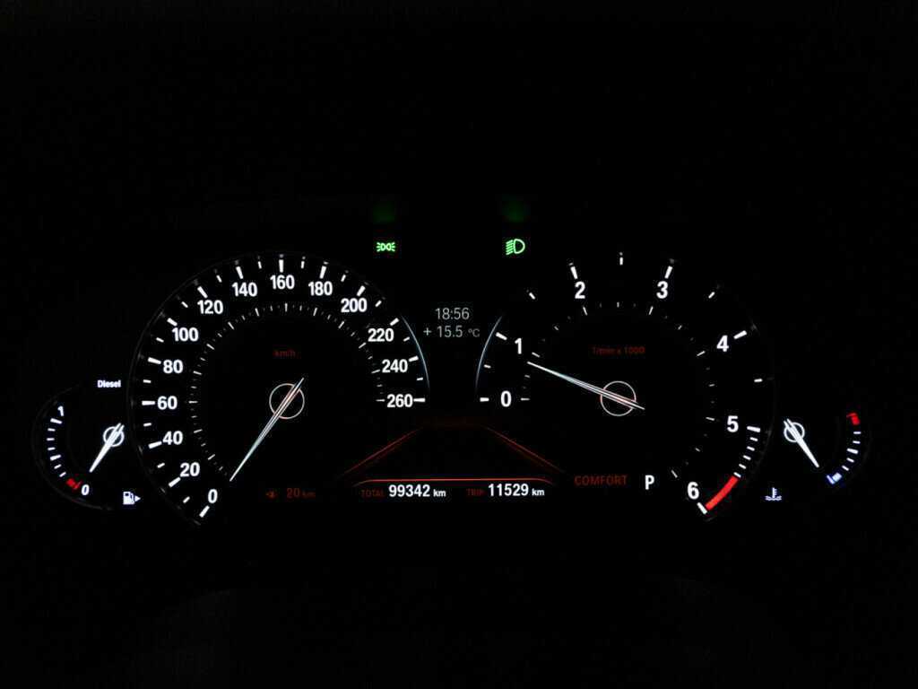 BMW 3 серии 320d, 2019 Фото №12