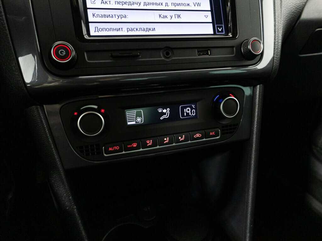 Volkswagen Polo, 2018 Фото №17