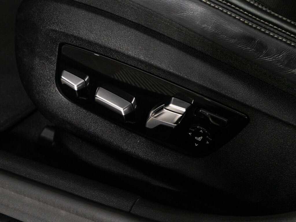 BMW 5 серии 530d xDrive, 2019 Фото №17