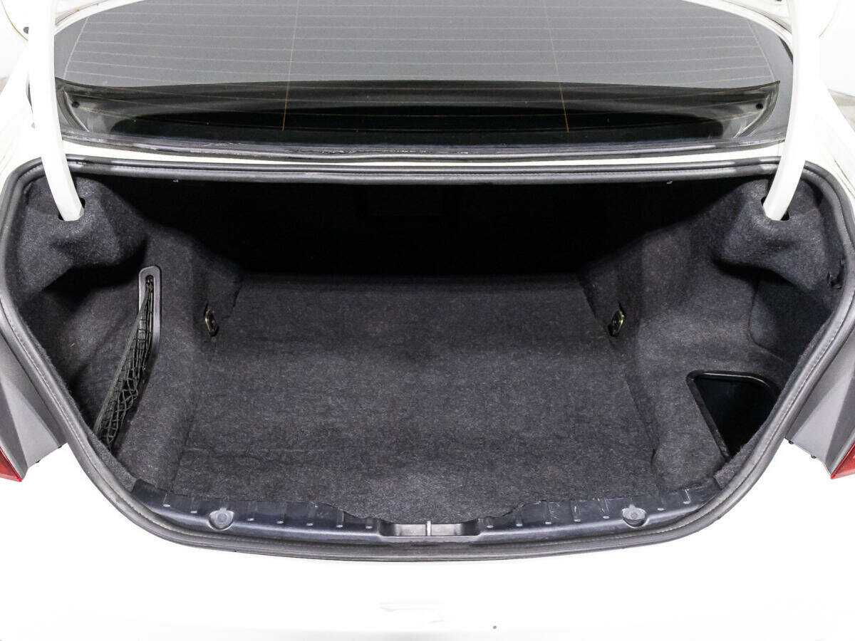 BMW 5 серии 520i, 2012 Фото №15