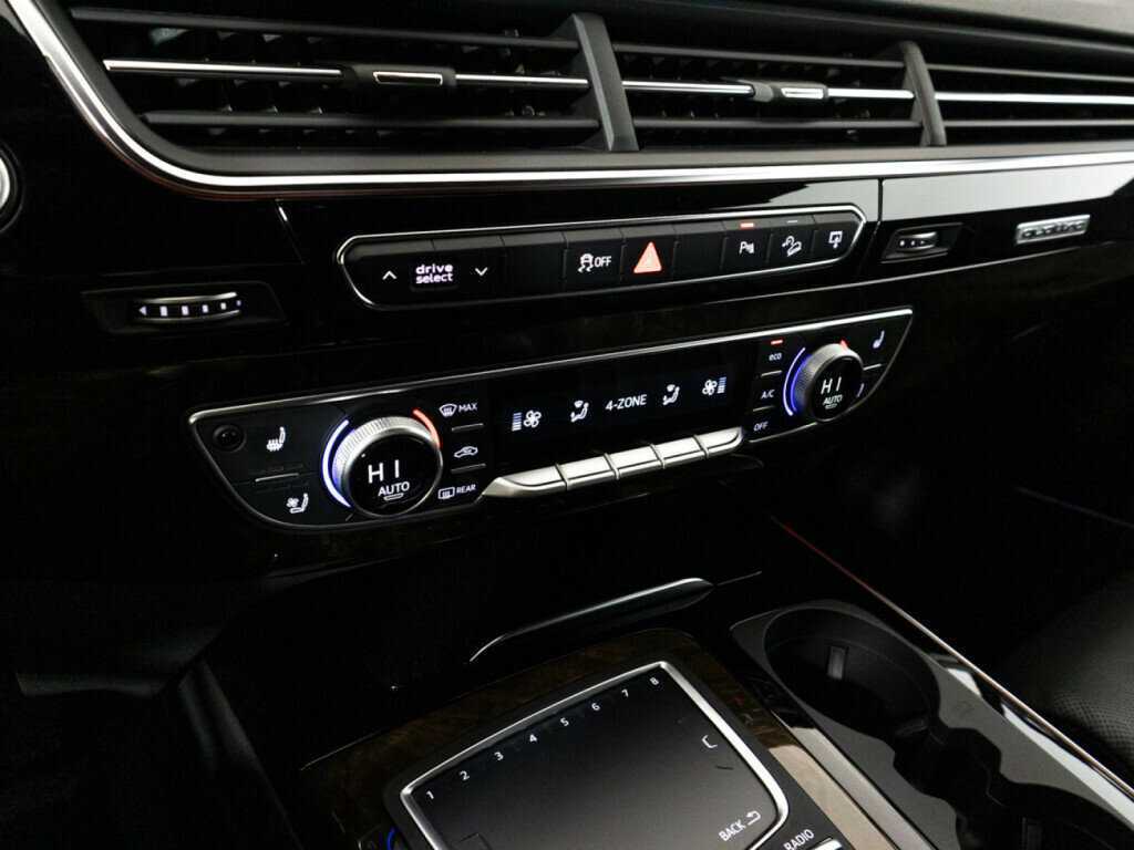 Audi Q7, 2017 Фото №18