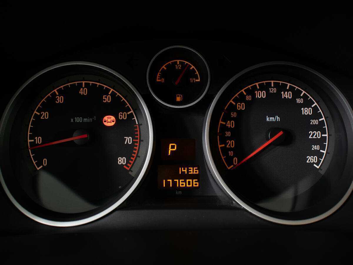 Opel Astra, 2011 - 177 603 км. | Фото №6