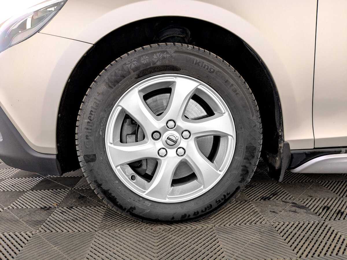 Volvo V40, 2018 Фото №18