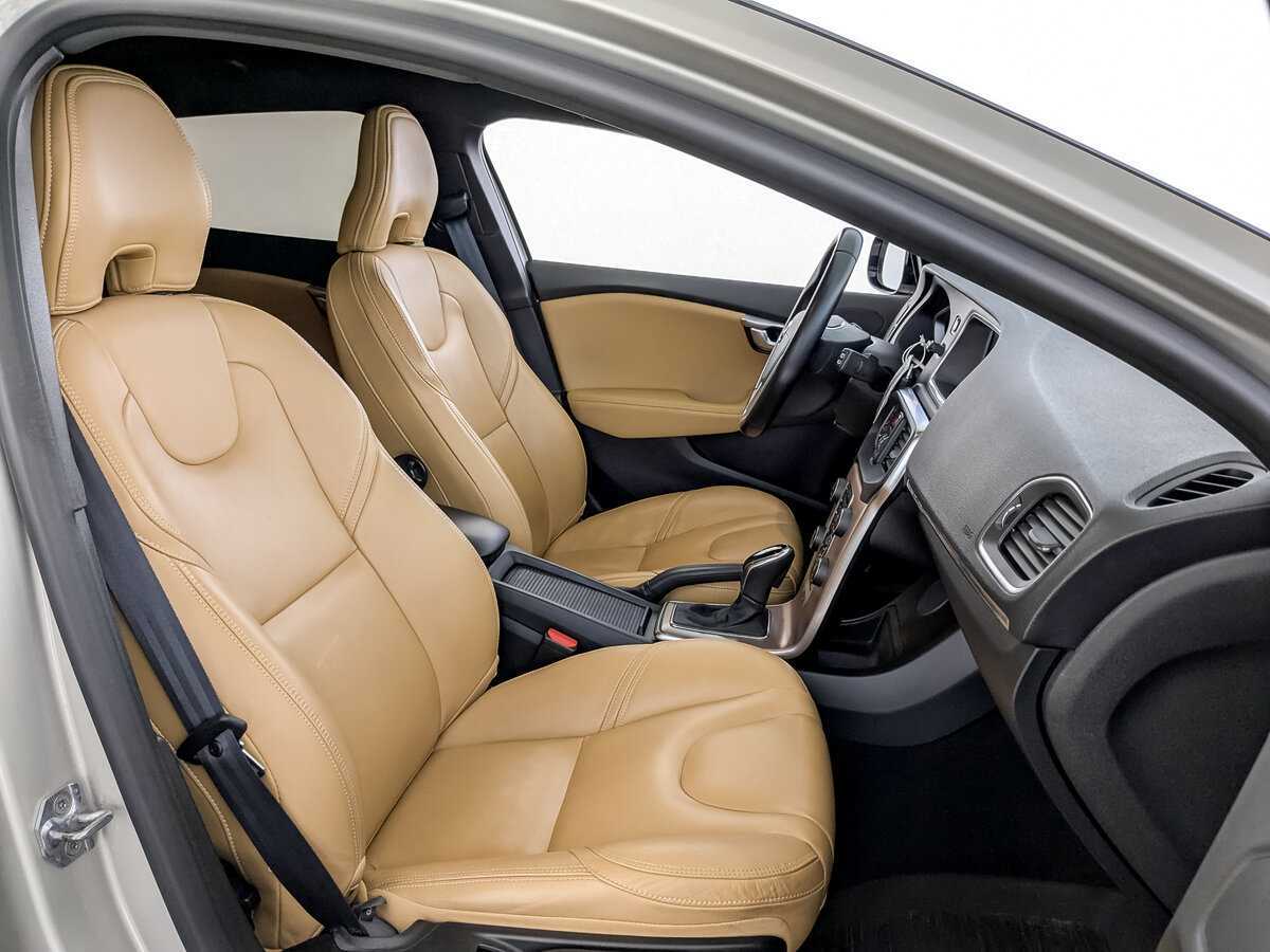 Volvo V40, 2018 Фото №24
