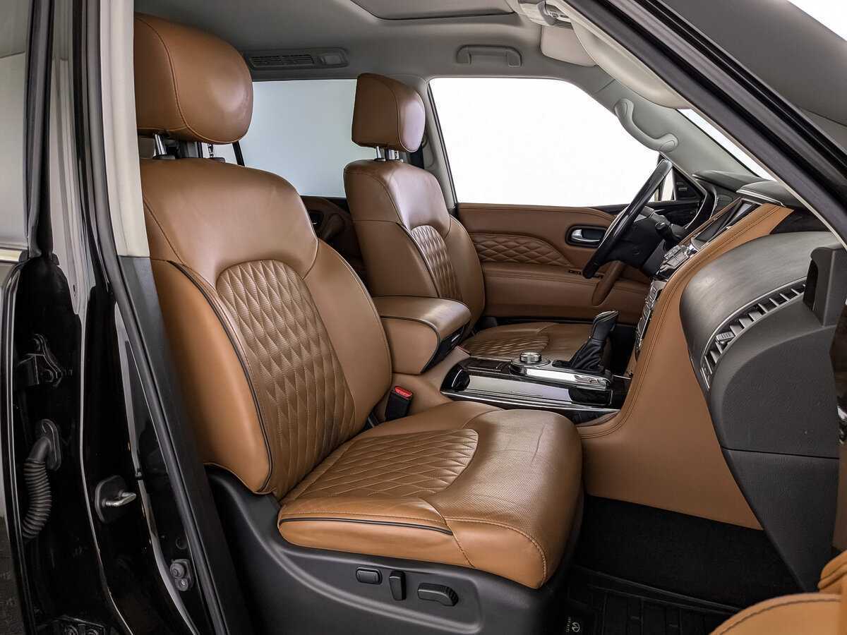 Infiniti QX80, 2018 Фото №23