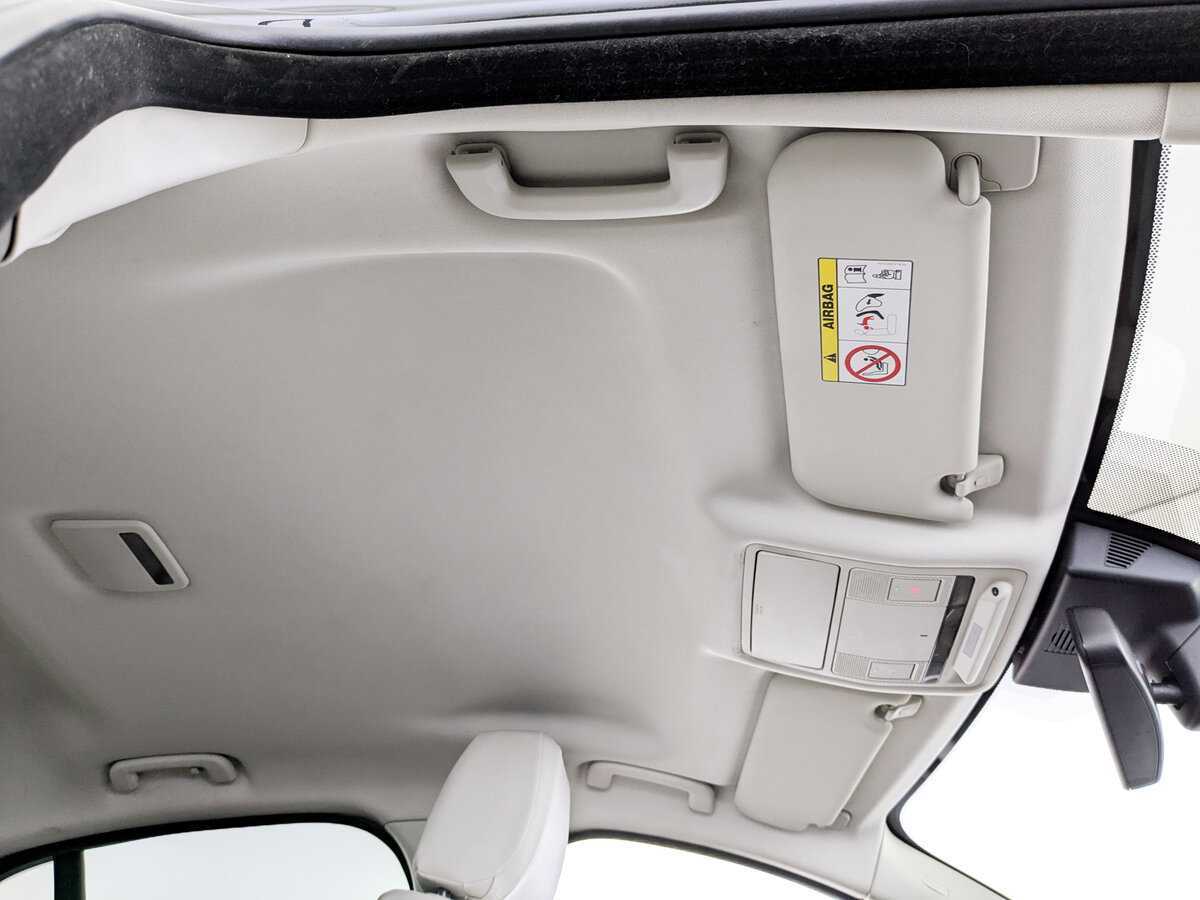 Jaguar XE, 2015 Фото №23