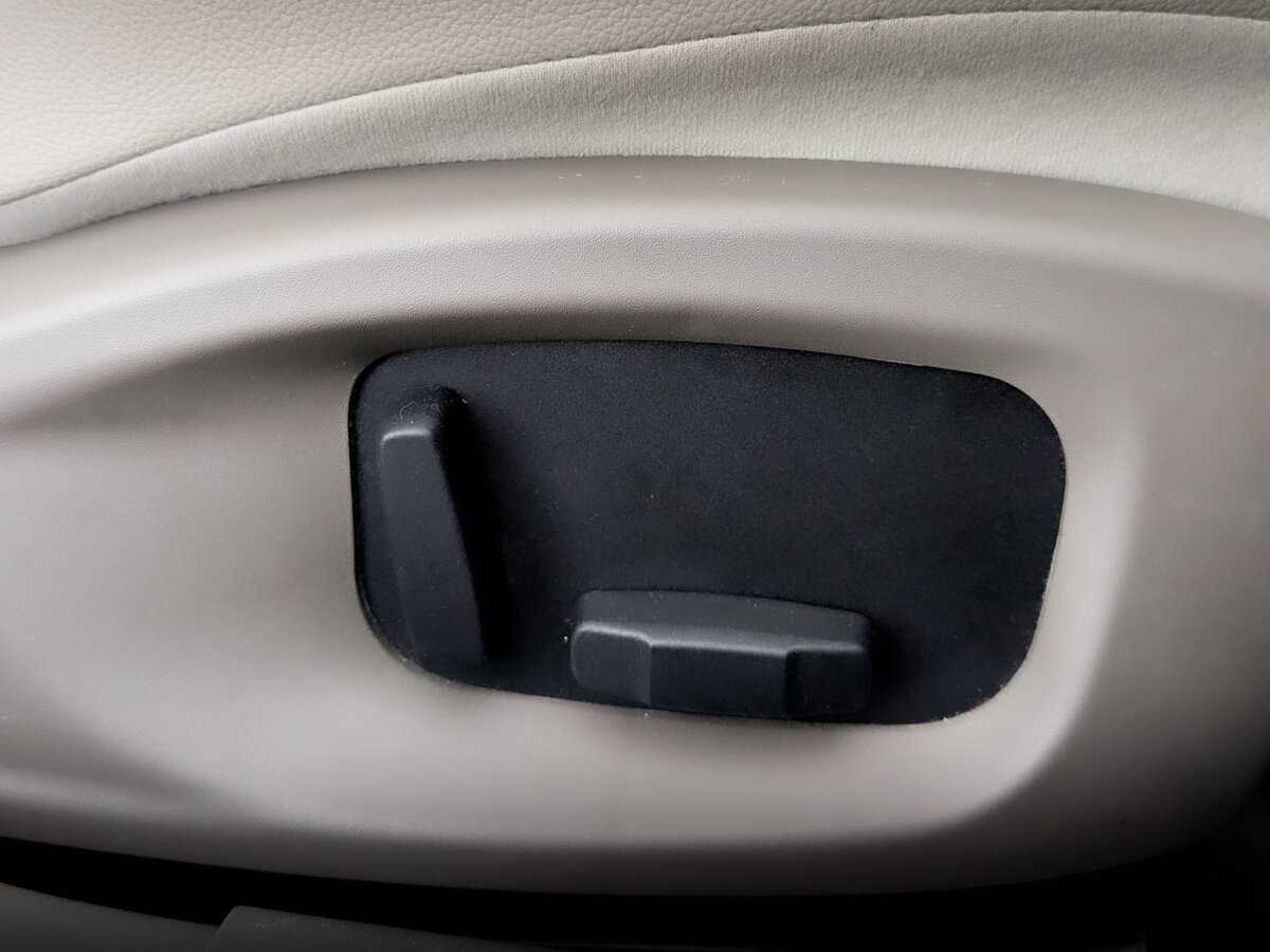 Jaguar XE, 2015 Фото №25