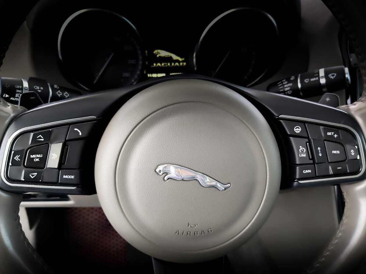 Jaguar XE, 2015 Фото №29