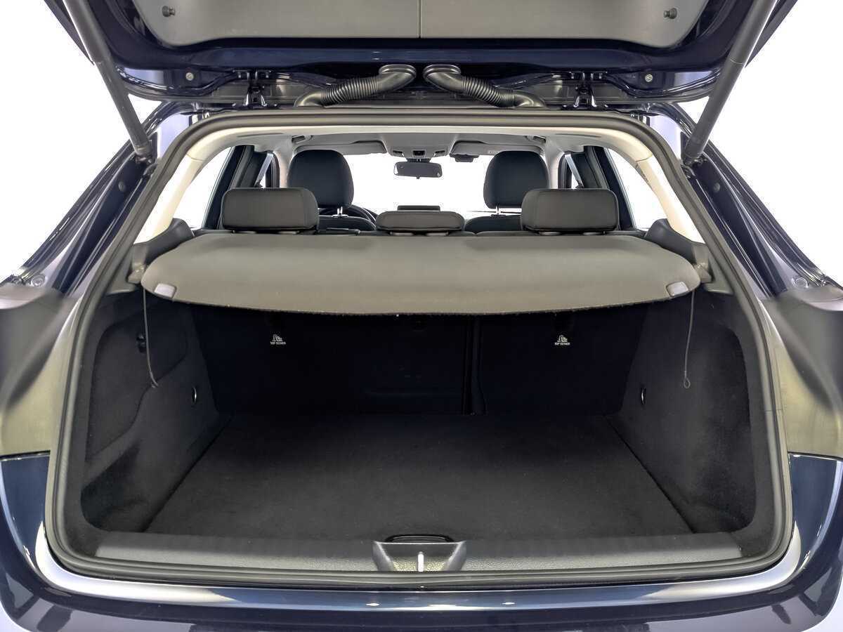 Mercedes-Benz GLA 200, 2018 Фото №10