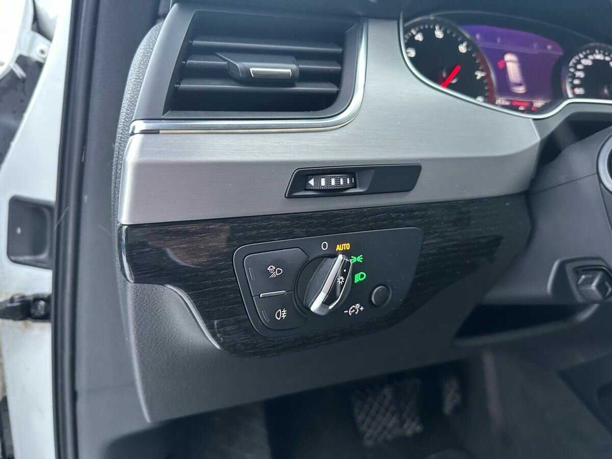 Audi Q7, 2015 Фото №11