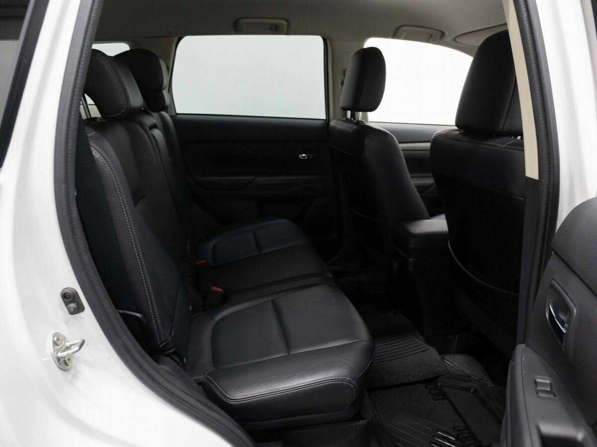 Mitsubishi Outlander, 2012 Фото №11