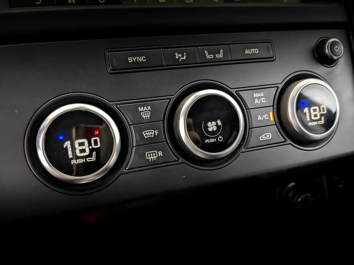 Land Rover Discovery, 2019 Фото №28