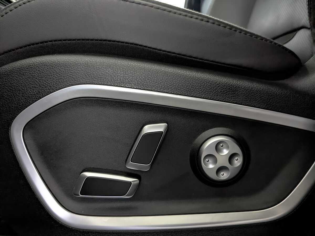 Geely Tugella, 2023 Фото №28