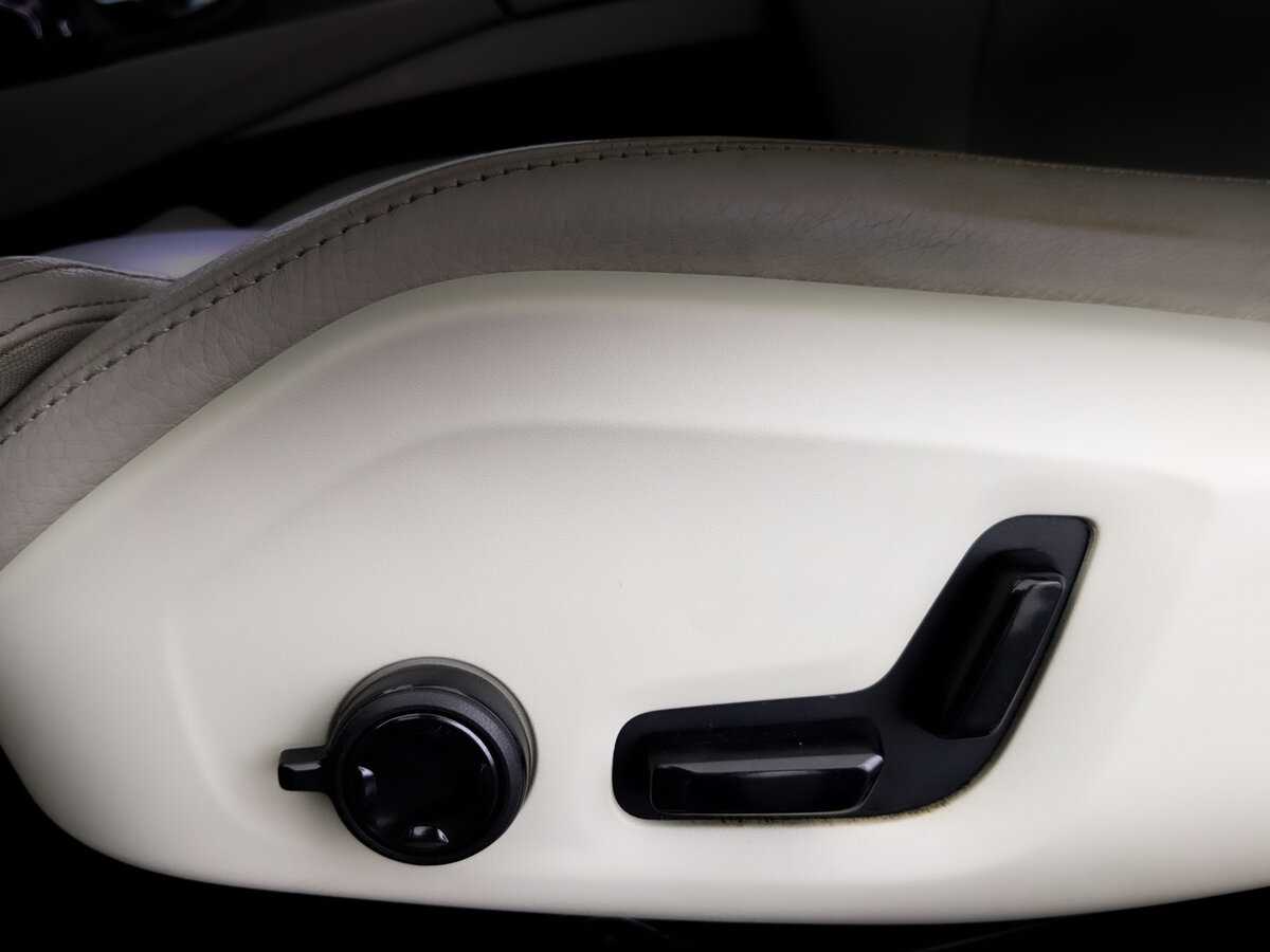 Volvo XC90, 2018 Фото №19