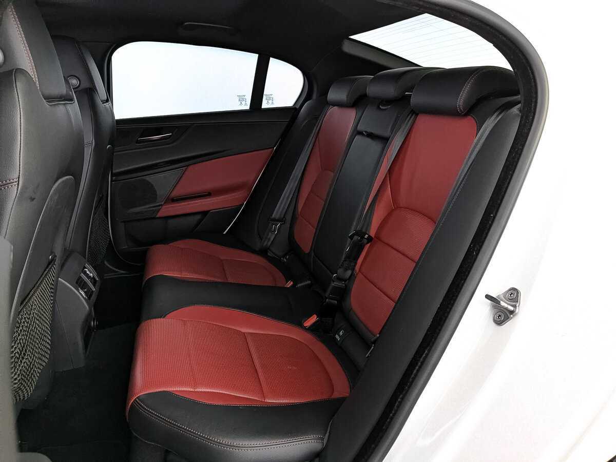 Jaguar XE, 2019 Фото №17