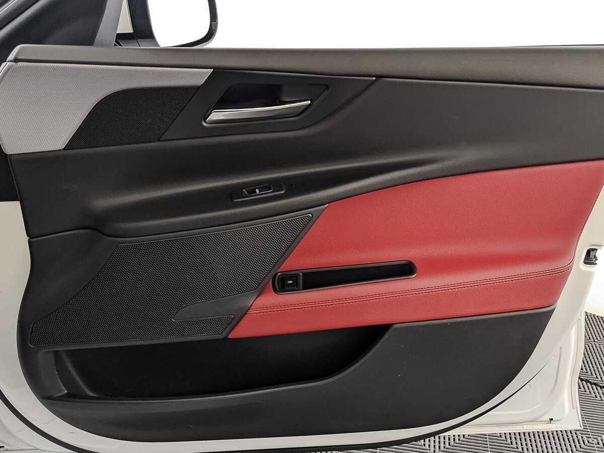 Jaguar XE, 2019 Фото №24