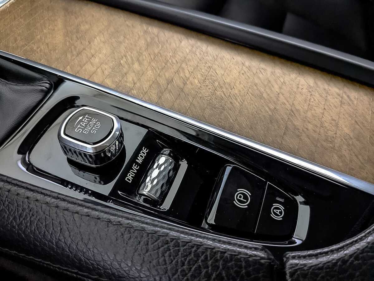 Volvo XC90, 2019 Фото №26