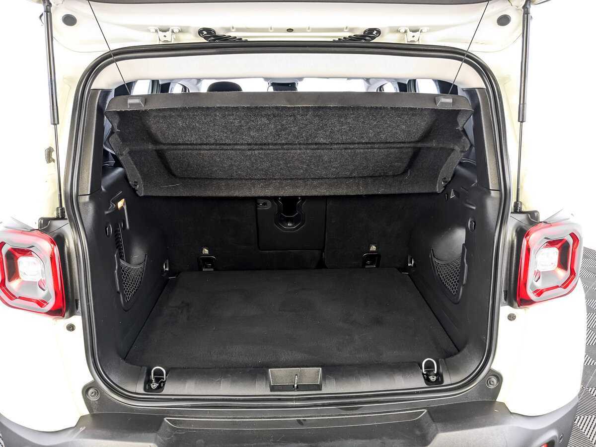 Jeep Renegade, 2019 Фото №10