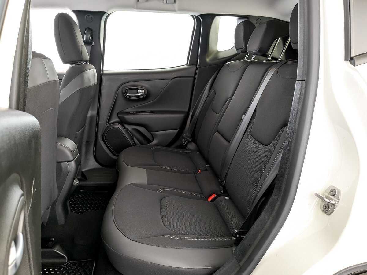 Jeep Renegade, 2019 Фото №12