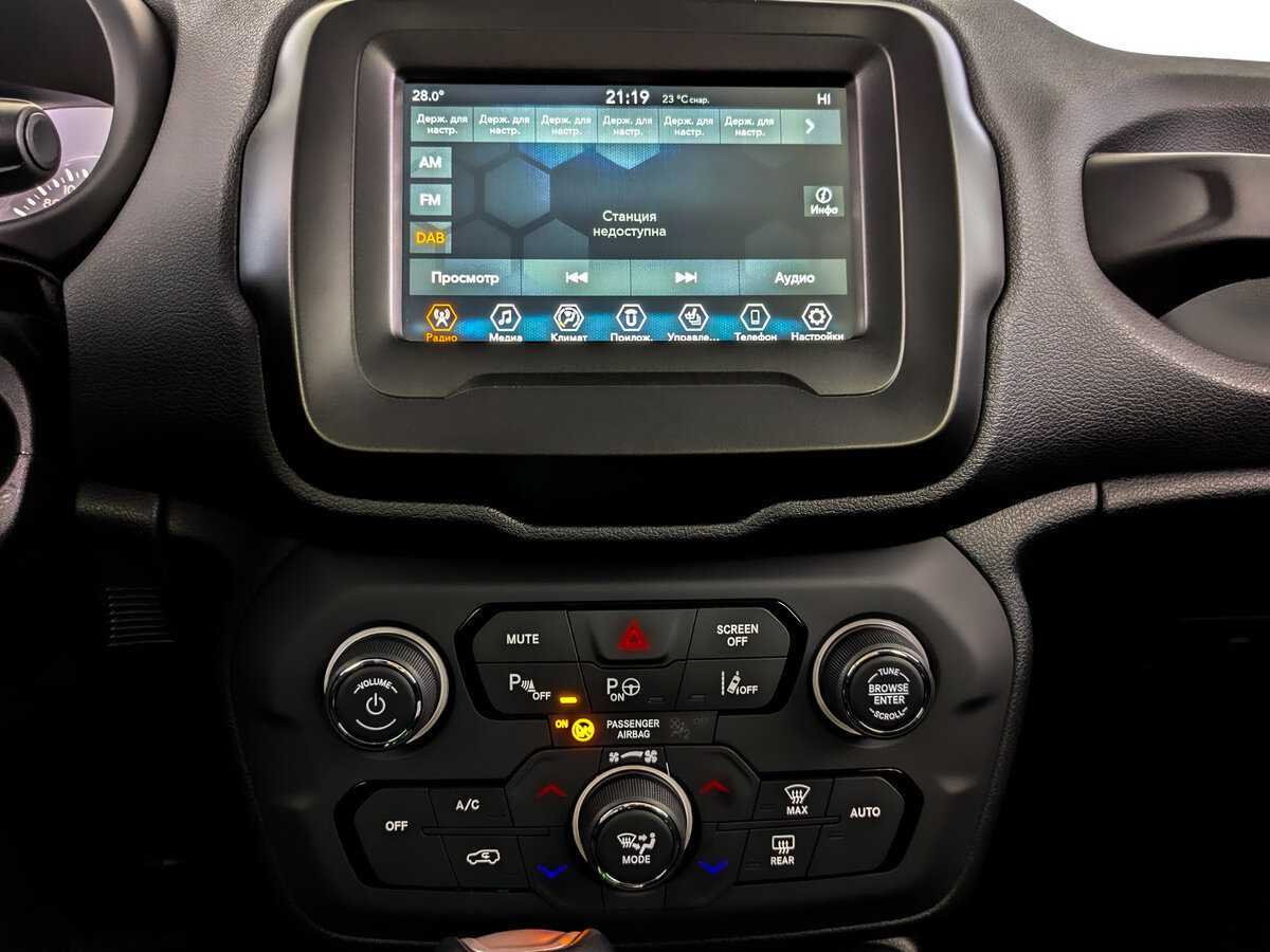 Jeep Renegade, 2019 Фото №15