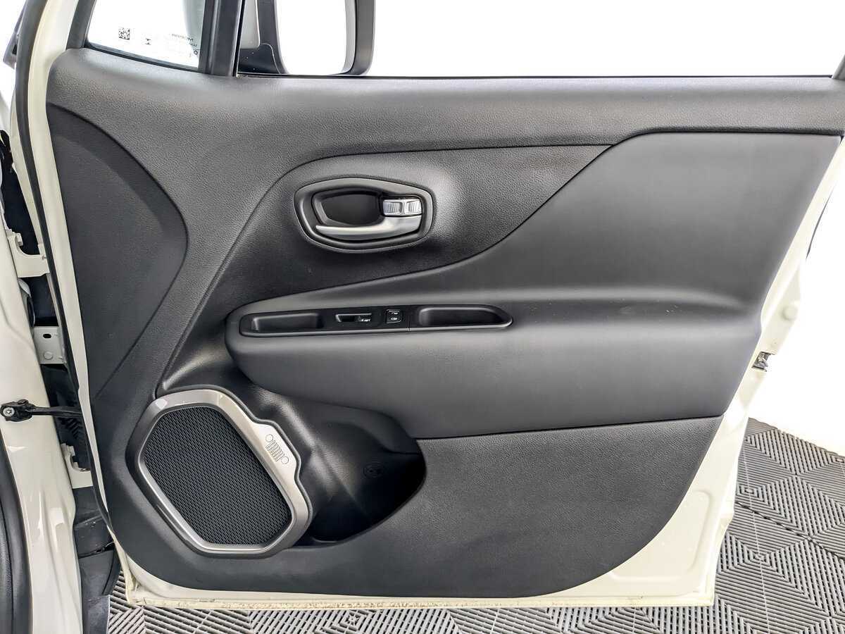 Jeep Renegade, 2019 Фото №24