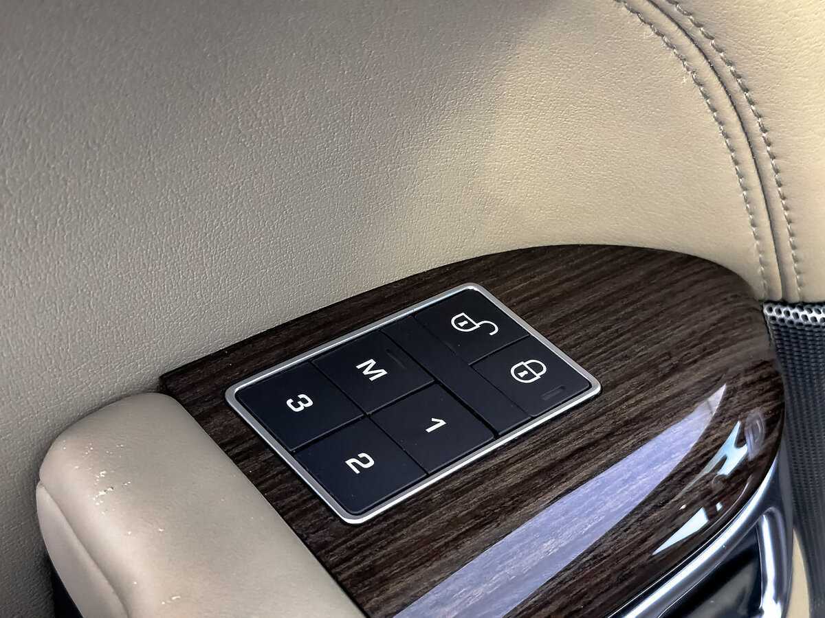 Land Rover Range Rover Sport, 2016 Фото №22