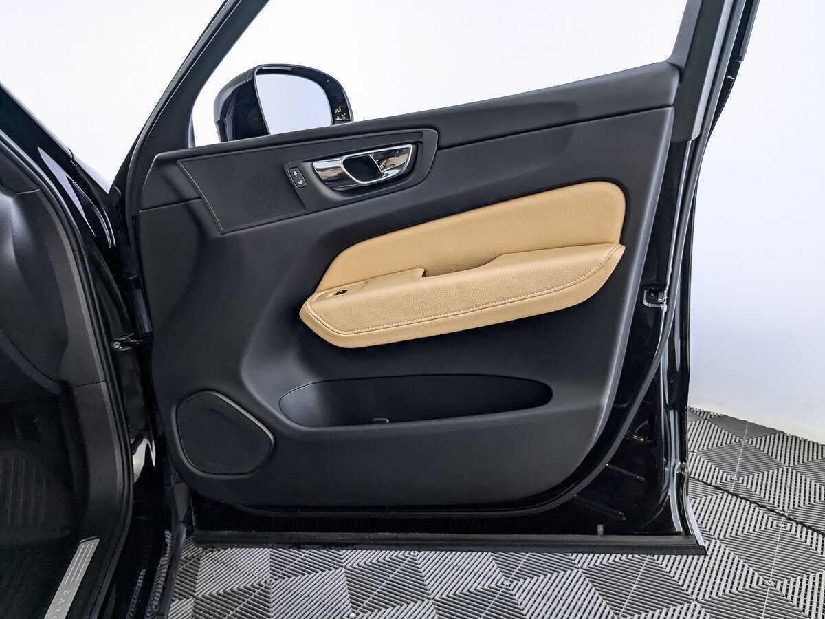 Volvo XC60, 2018 Фото №23