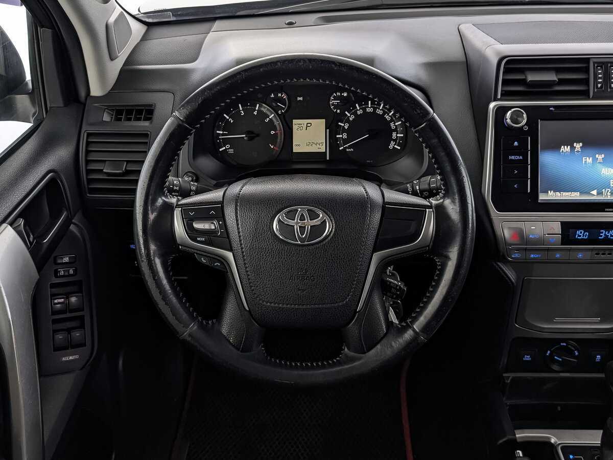 Toyota Land Cruiser Prado, 2020 Фото №21