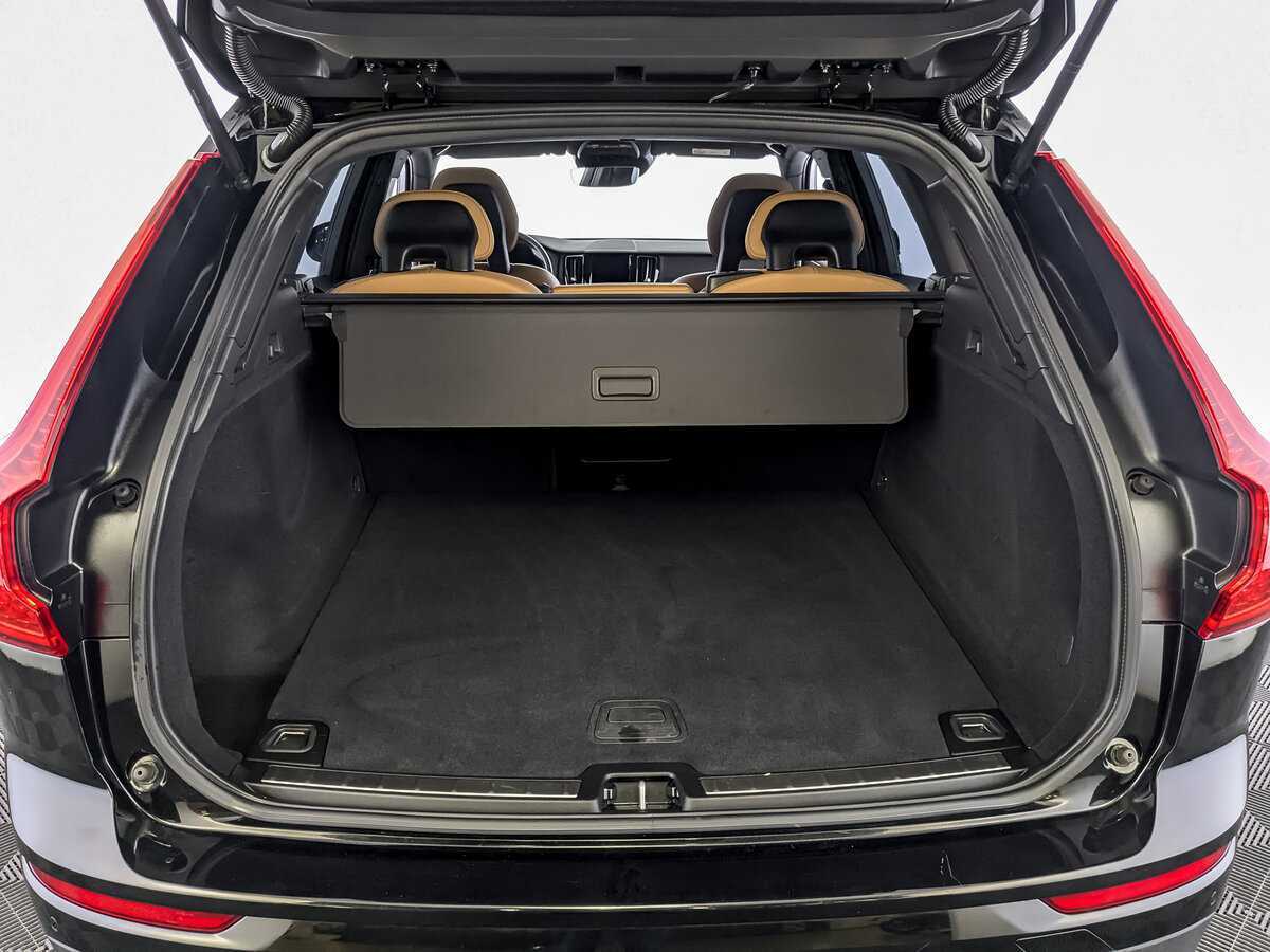 Volvo XC60, 2018 Фото №10