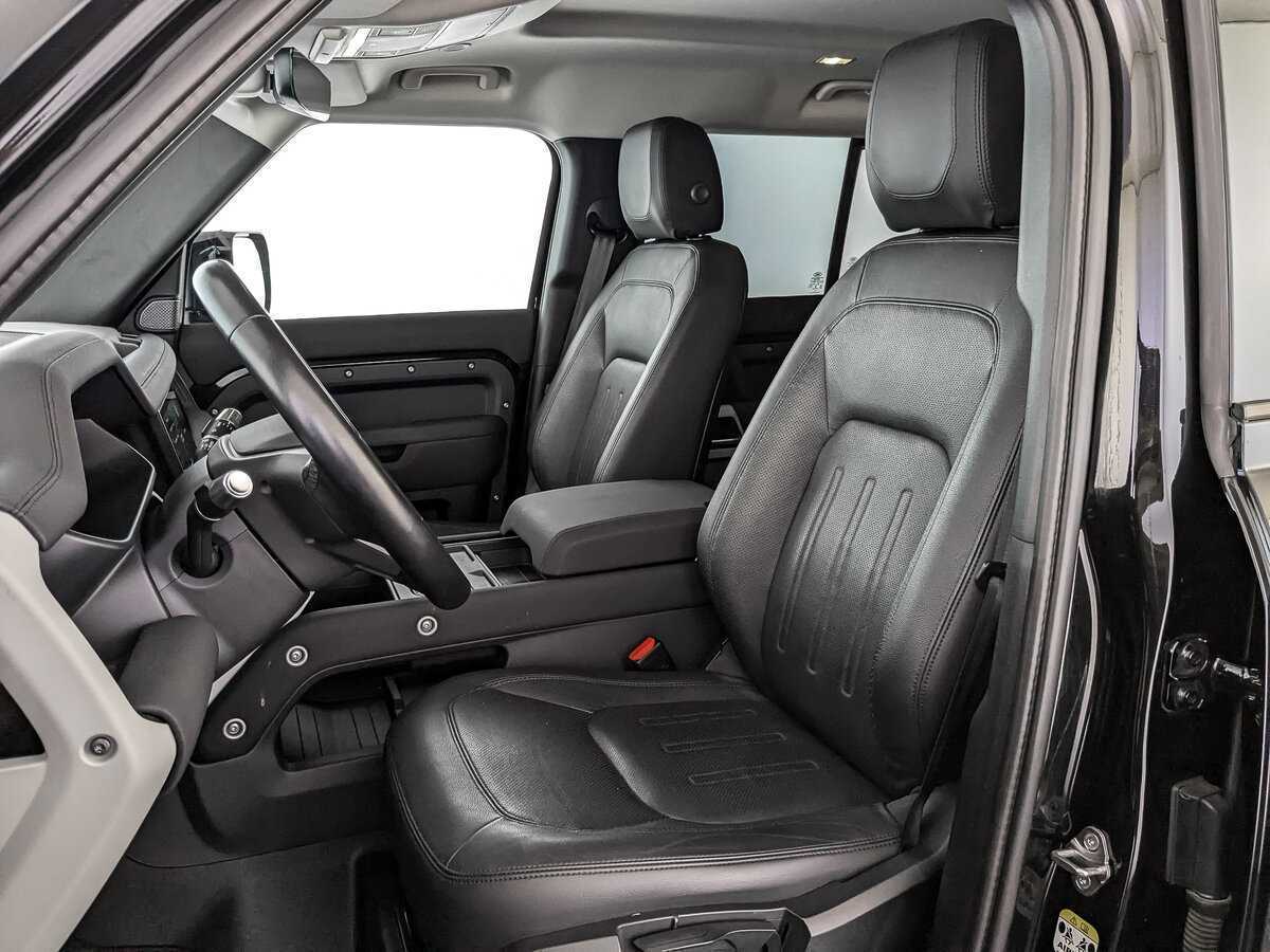 Land Rover Defender 110, 2021 Фото №19