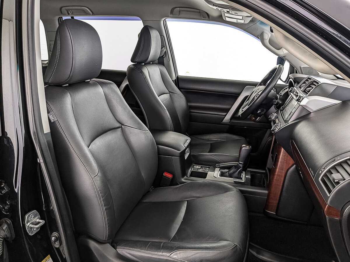 Toyota Land Cruiser Prado, 2017 Фото №23
