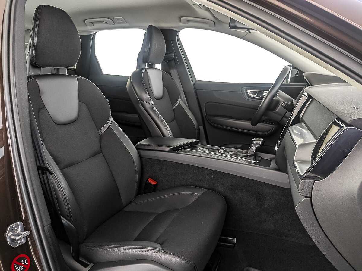 Volvo XC60, 2018 Фото №21