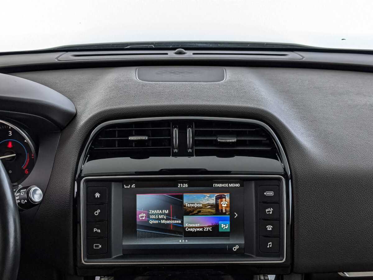 Jaguar F-Pace, 2018 Фото №17