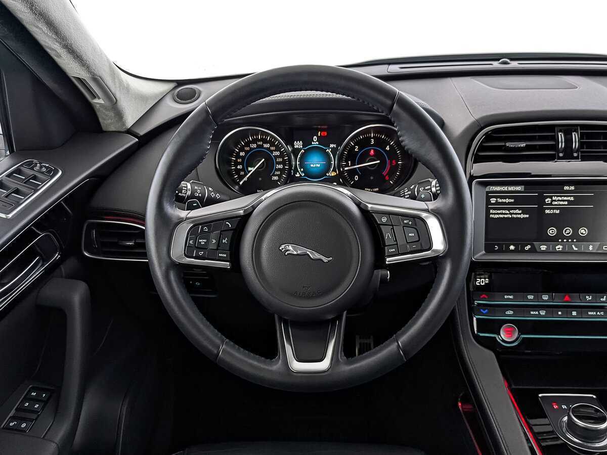 Jaguar F-Pace, 2018 Фото №22