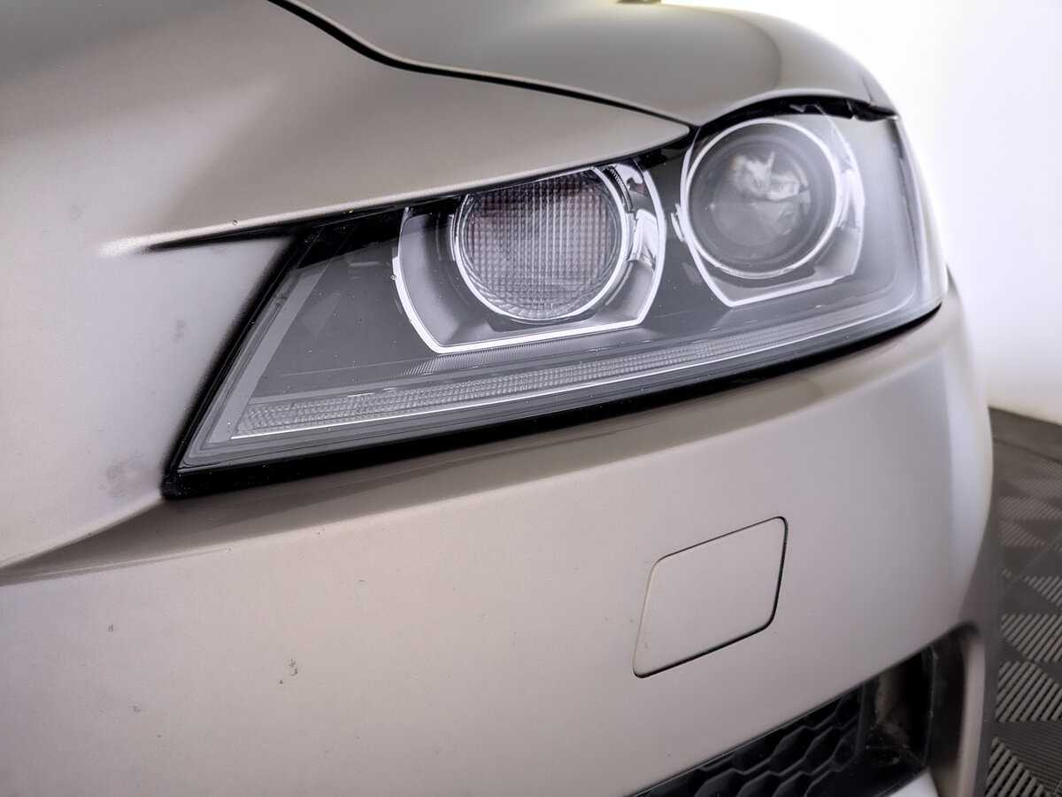 Jaguar F-Pace, 2017 Фото №17